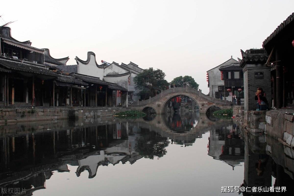 【独家】疑难问题神器请问工作不能穿休闲衣服吗?,让你秒变专家!